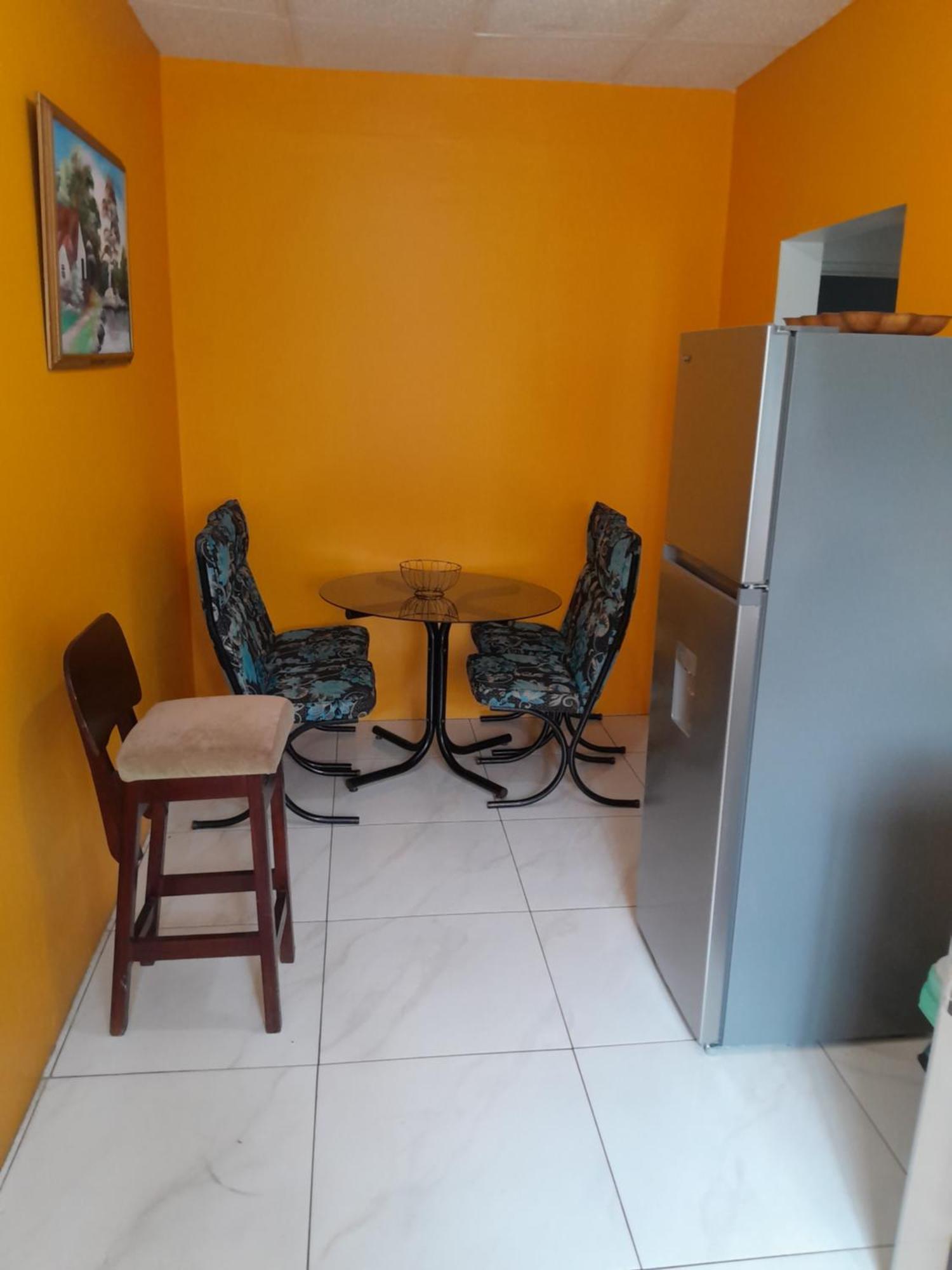 Granann'S Place Kingston Bagian luar foto